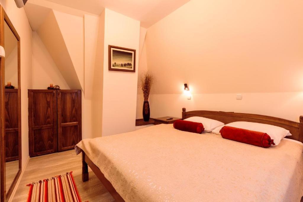 Downtown Rooms Ni Dış mekan fotoğraf