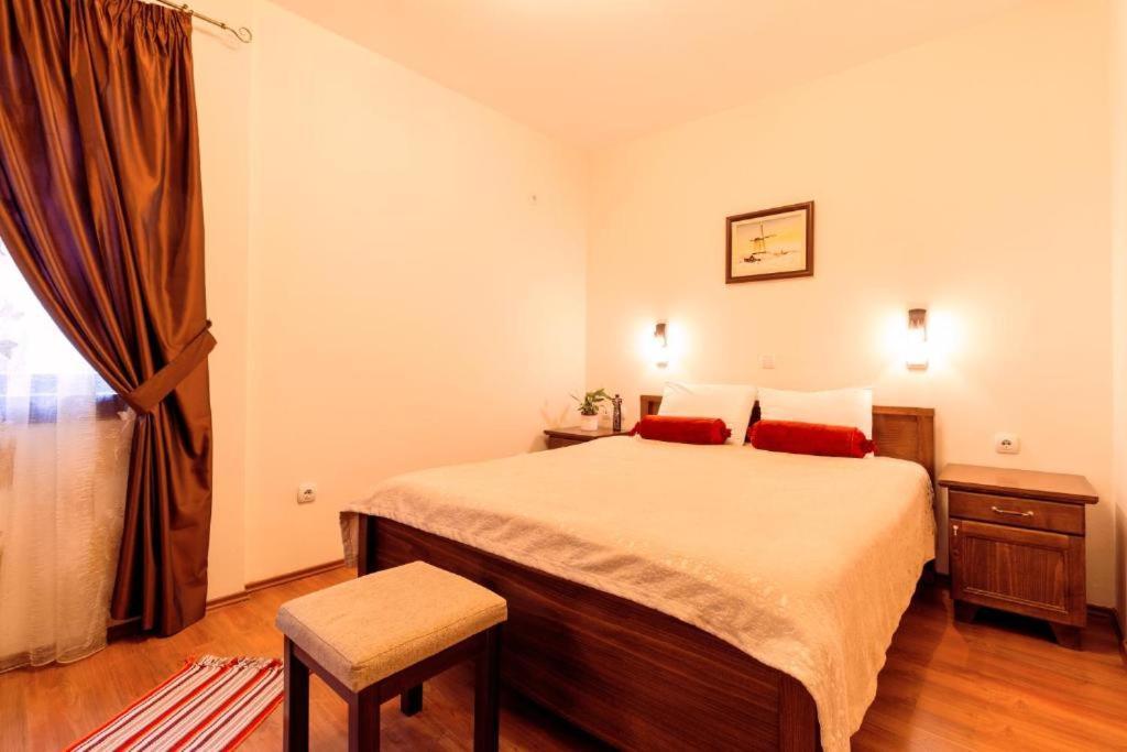 Downtown Rooms Ni Dış mekan fotoğraf