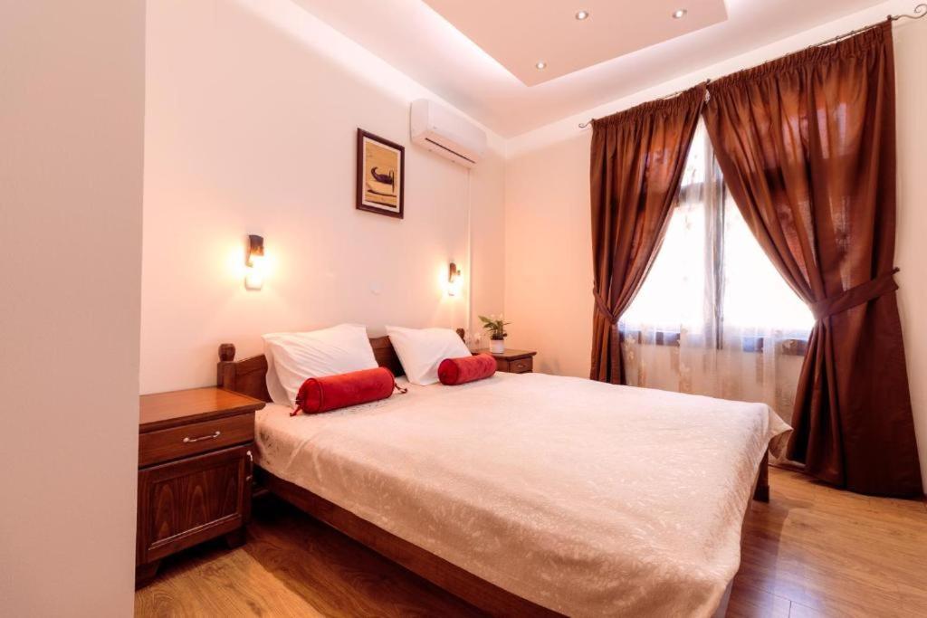 Downtown Rooms Ni Dış mekan fotoğraf