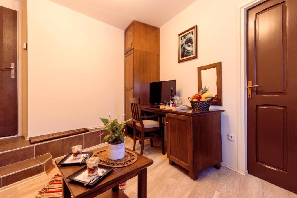 Downtown Rooms Ni Dış mekan fotoğraf