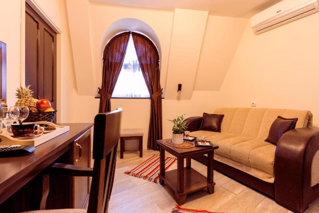 Downtown Rooms Ni Dış mekan fotoğraf